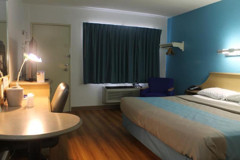 Motel 6-Atlanta, Ga - Downtown מראה חיצוני תמונה