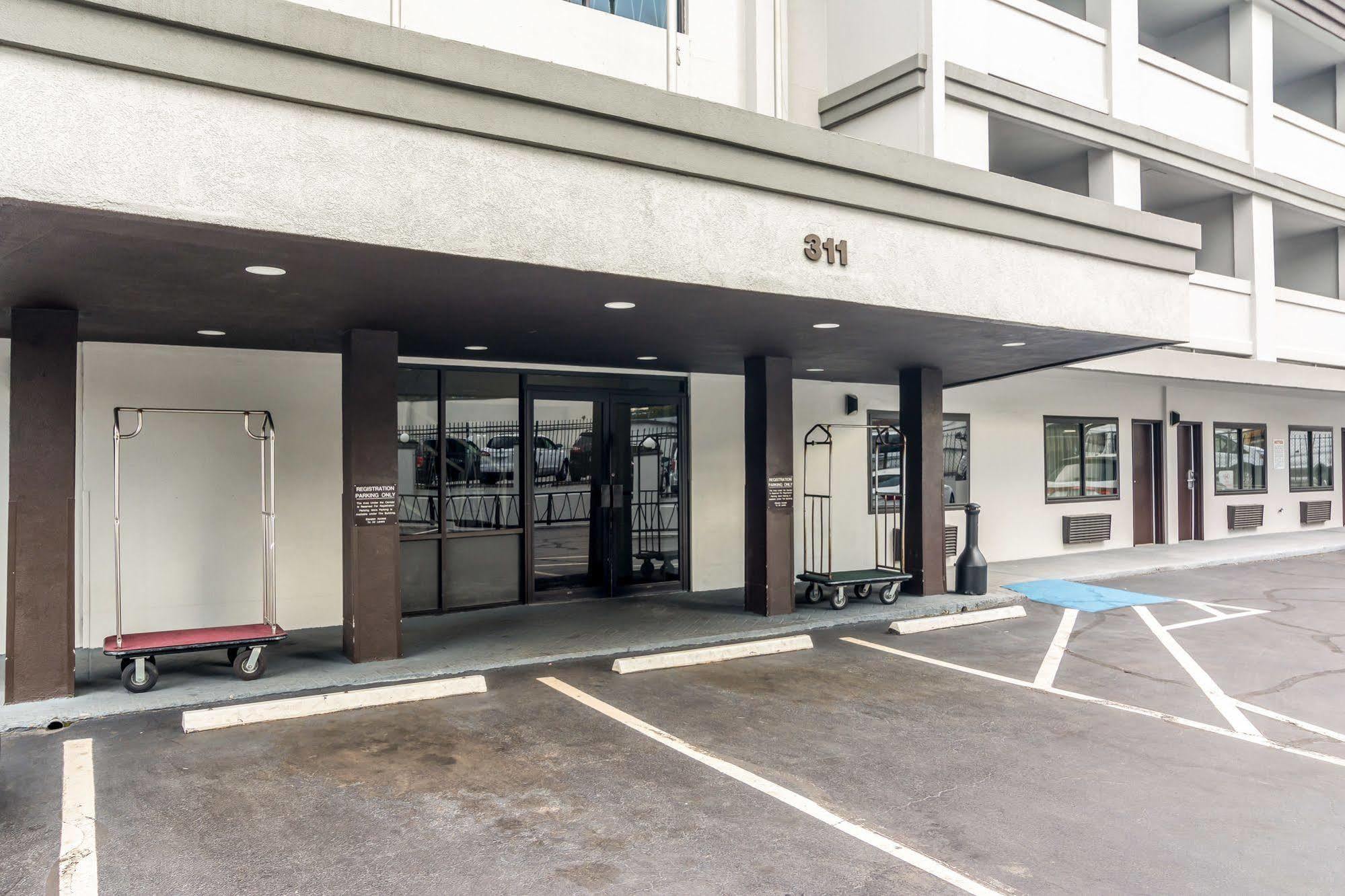 Motel 6-Atlanta, Ga - Downtown מראה חיצוני תמונה