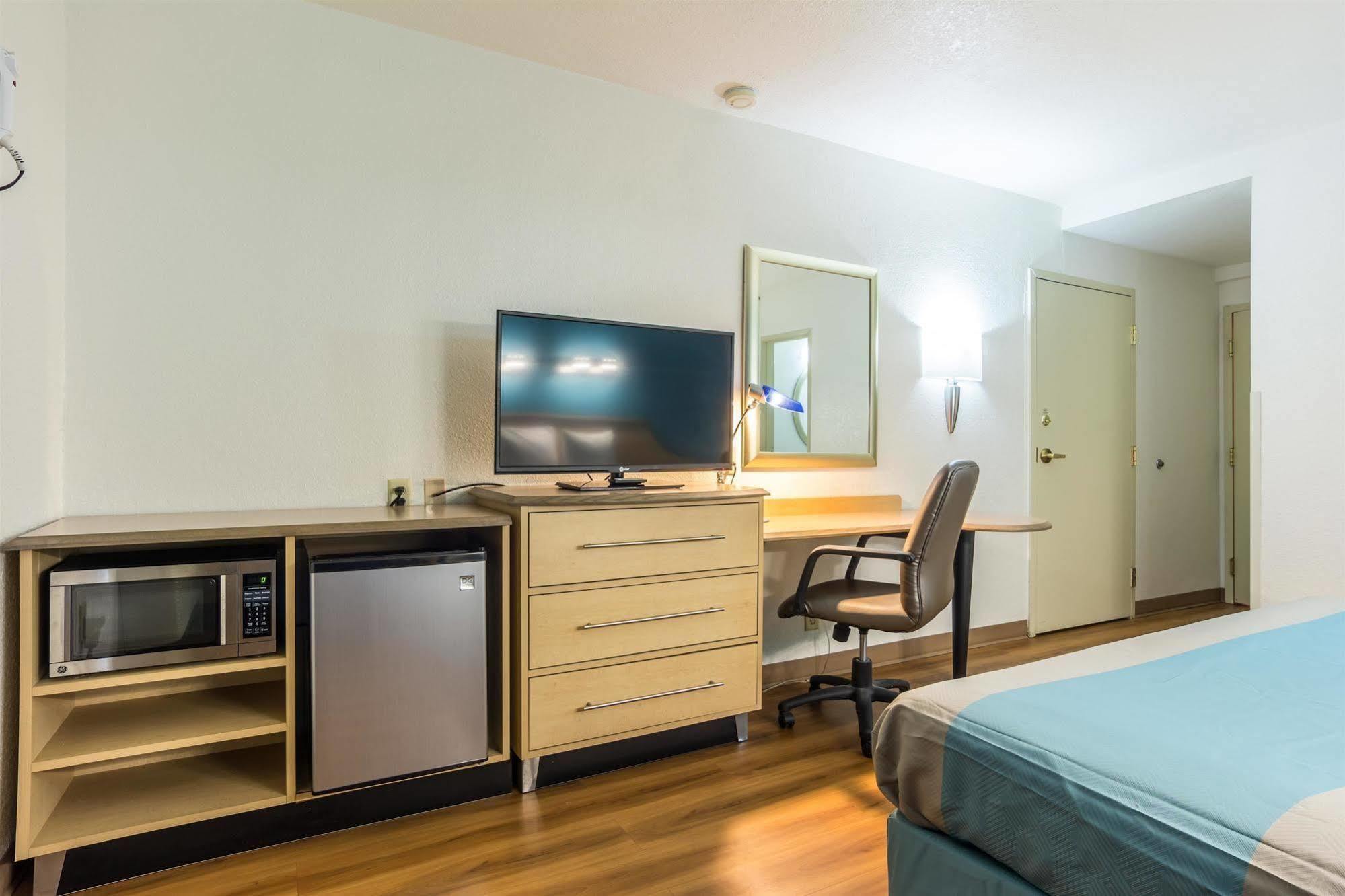 Motel 6-Atlanta, Ga - Downtown מראה חיצוני תמונה